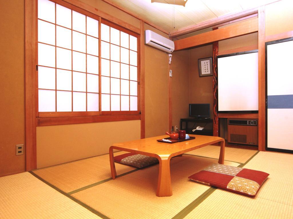 Hôtel Honkan Gentaroya à Nozawaonsen Chambre photo