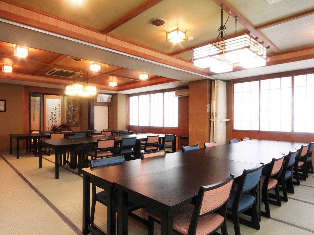 Hôtel Honkan Gentaroya à Nozawaonsen Extérieur photo